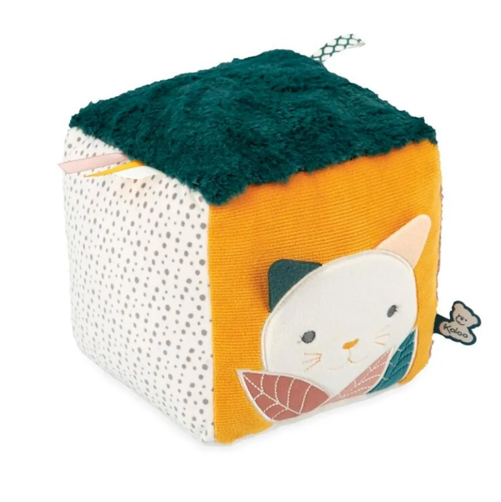 Cubo de tela con texturas