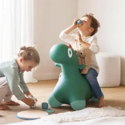 Hoppi dinosaurio saltarín verde