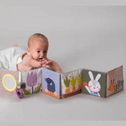 Libro tela doble cara escondite en el jardín