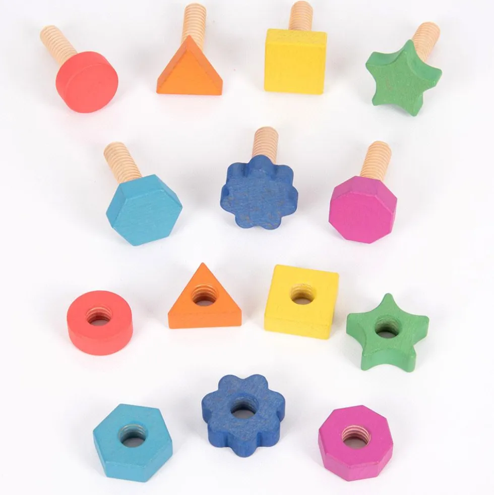 Set de tornillos y tuercas de madera