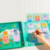 Set para colorear y vestir con notas adhesivas Amigos del bosque