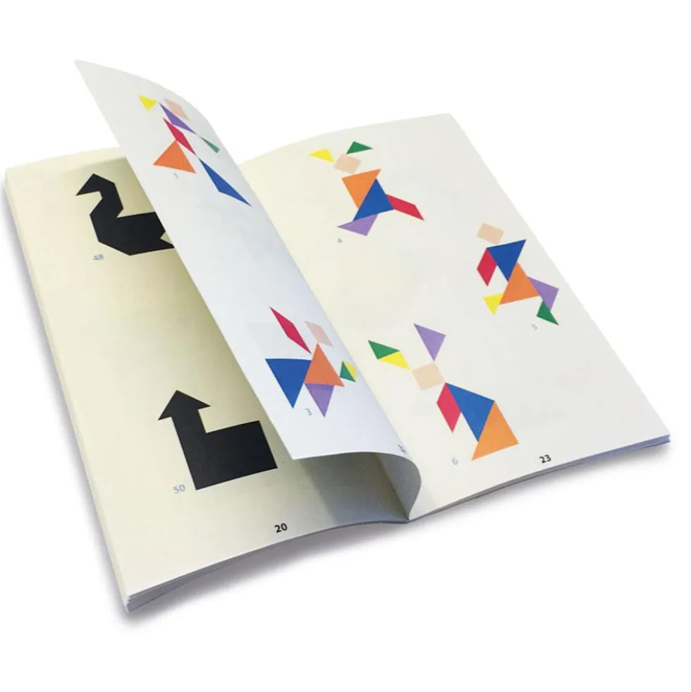Tangram de madera colores FSC en caja de metal